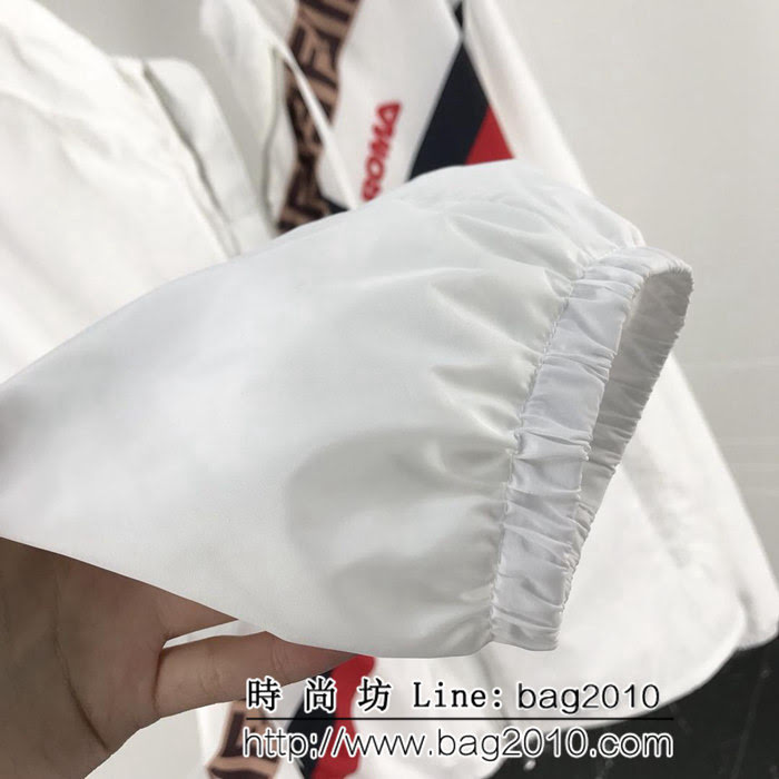 FENDI芬迪 斐樂聯名合作系列款 19ss春季斜杠印花 男款風衣外套 ydi2500
